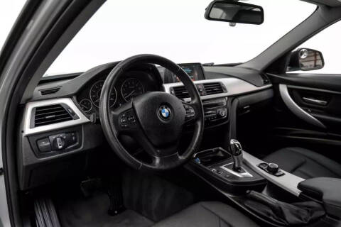 2017 BMW 3 Series 320i