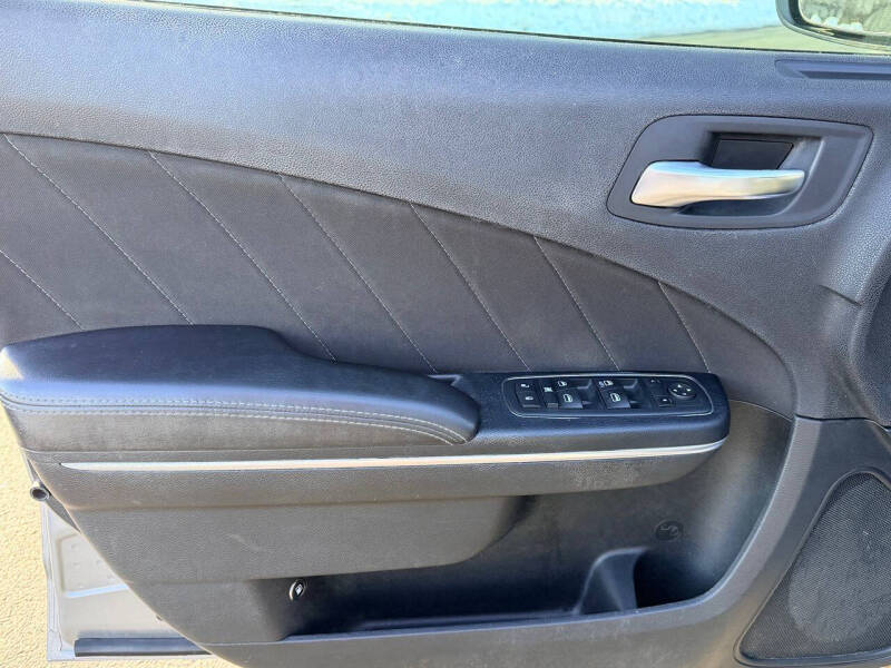 2015 Dodge Charger SXT