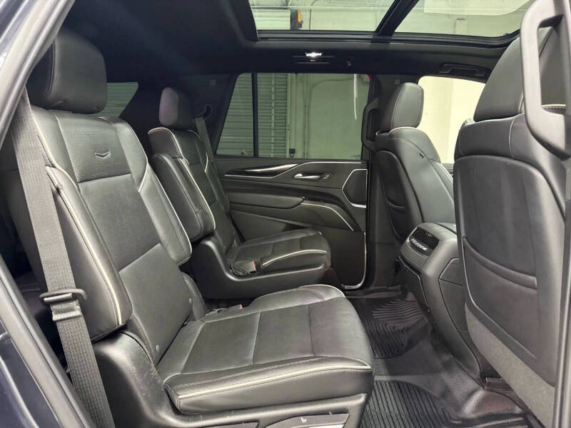 2023 Cadillac Escalade Sport