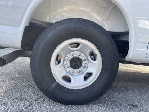 2025 Chevrolet Express 2500