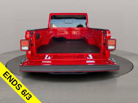 2025 Jeep Gladiator NightHawk