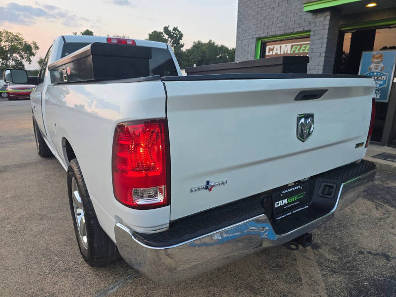 2016 RAM 1500 SLT