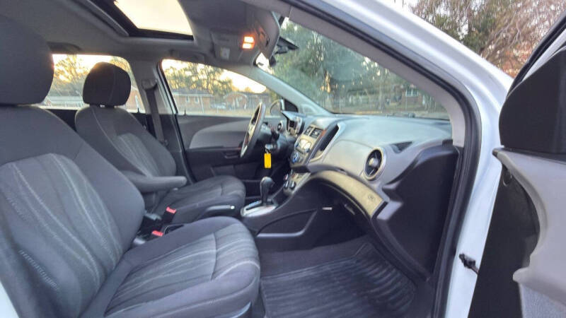 2015 Chevrolet Sonic LT Auto