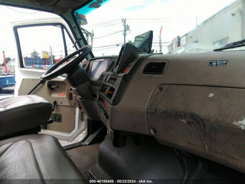 2005 Sterling Acterra