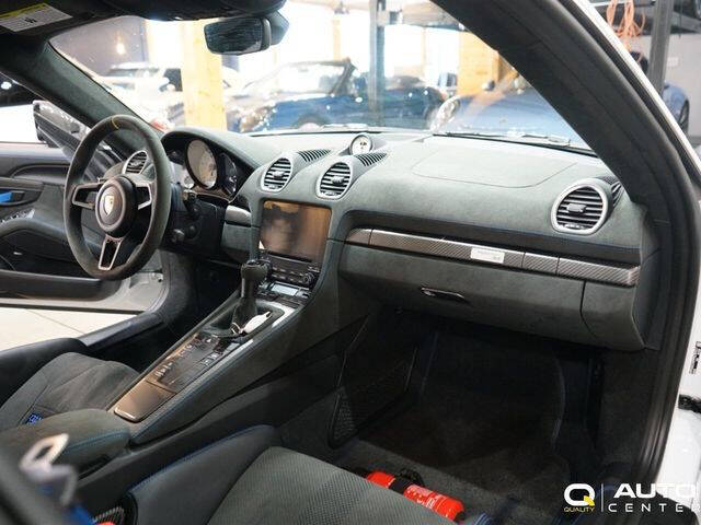 2023 Porsche 718 Cayman GT4 RS