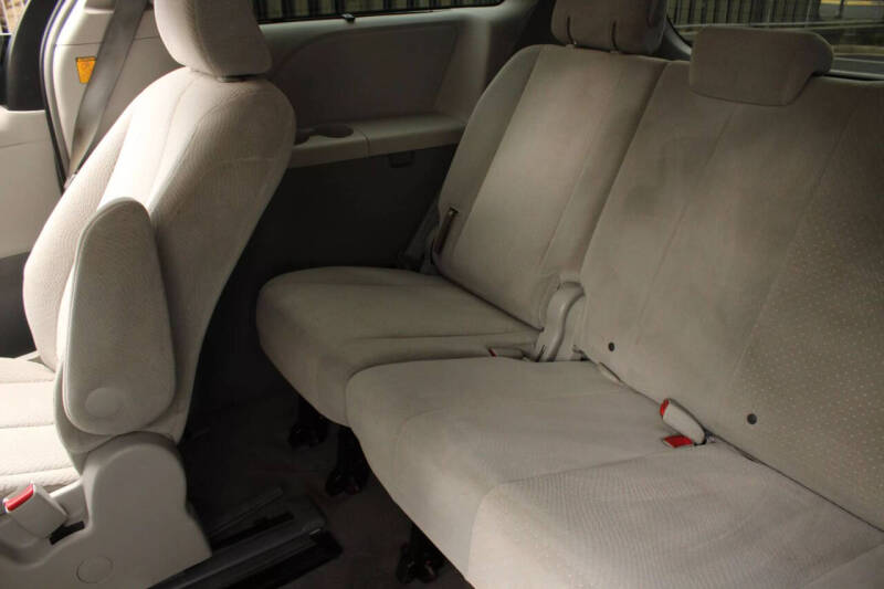 2013 Toyota Sienna