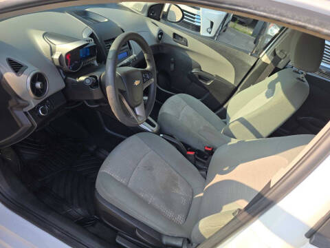2016 Chevrolet Sonic LS Auto
