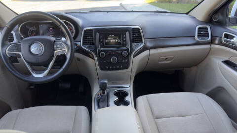 2017 Jeep Grand Cherokee Laredo