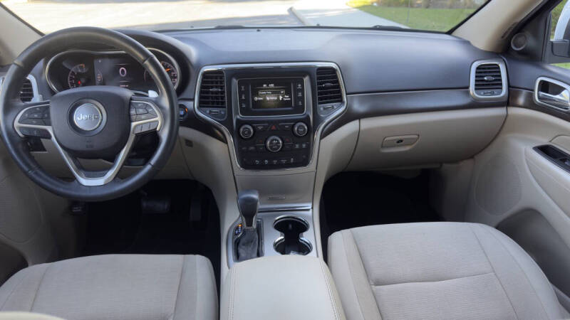 2017 Jeep Grand Cherokee Laredo