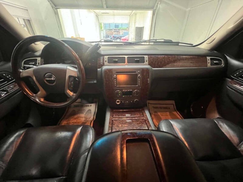 2011 GMC Yukon Denali