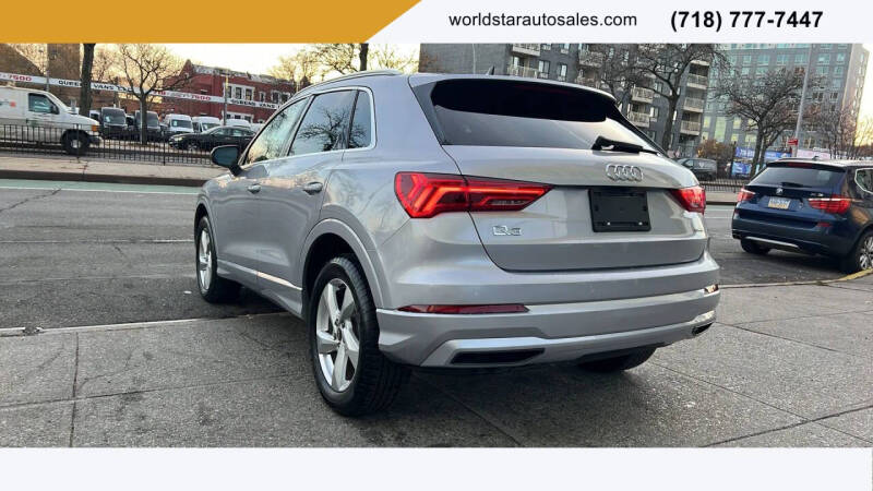 2022 Audi Q3 quattro Premium Plus 40 TFSI