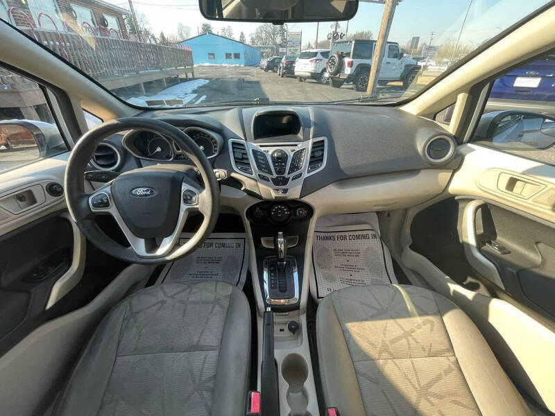 2011 Ford Fiesta SE