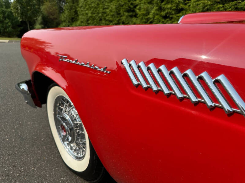 1957 Ford Thunderbird
