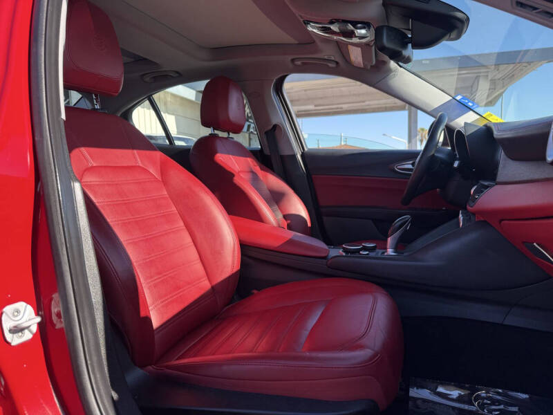2017 Alfa Romeo Giulia Ti