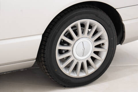 2005 Ford Thunderbird Deluxe