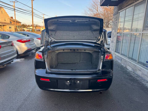 2016 Mitsubishi Lancer ES