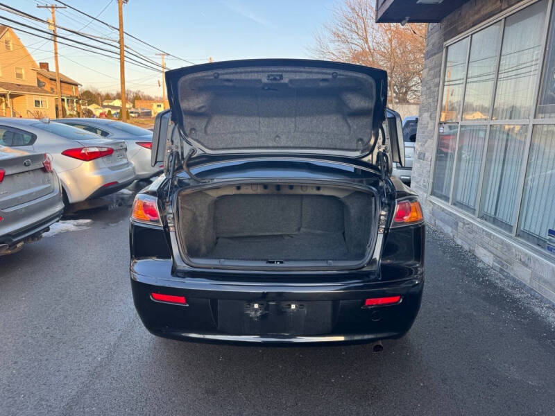 2016 Mitsubishi Lancer ES