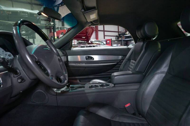 2002 Ford Thunderbird Deluxe