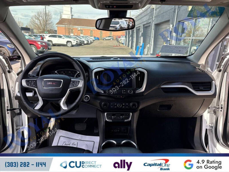 2024 GMC Terrain SLT