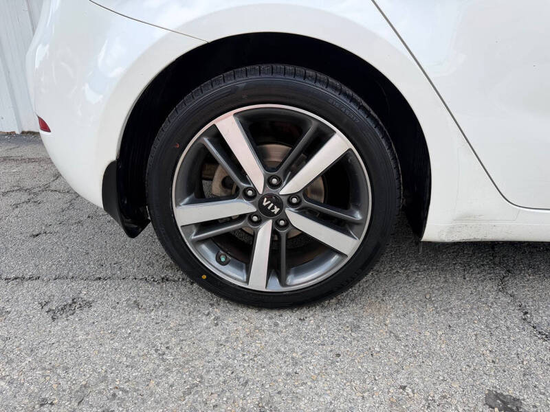 2017 Kia Forte5 EX