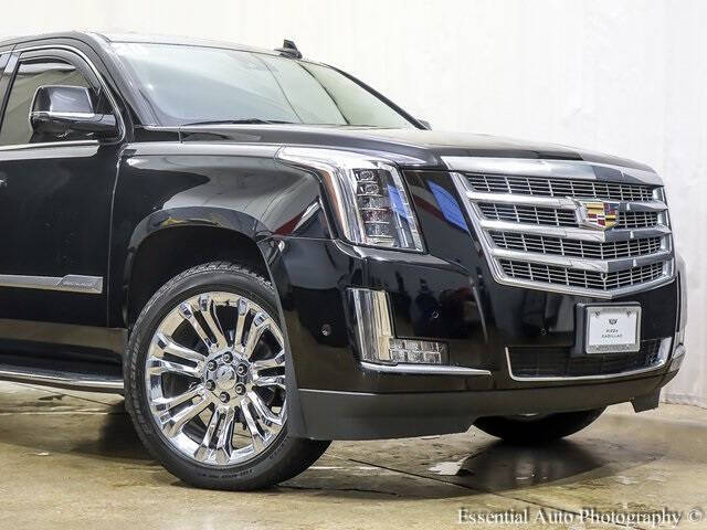 Used 2020 Cadillac Escalade Luxury with VIN 1GYS3BKJ6LR215796 for sale in Tinley Park, IL