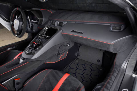 2016 Lamborghini Aventador LP 750-4 SV