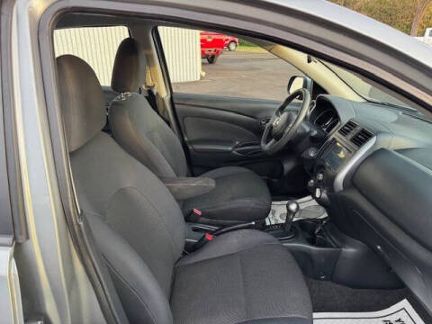 2013 Nissan Versa 1.6 SV