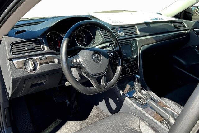 2017 Volkswagen Passat 1.8T SE