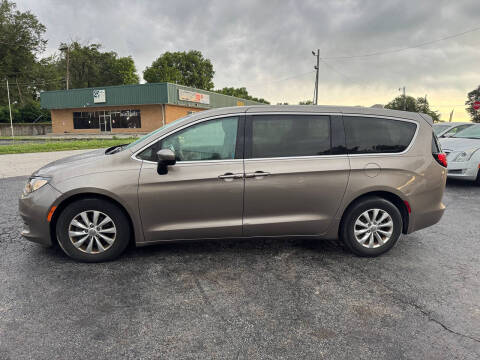 2017 Chrysler Pacifica Touring