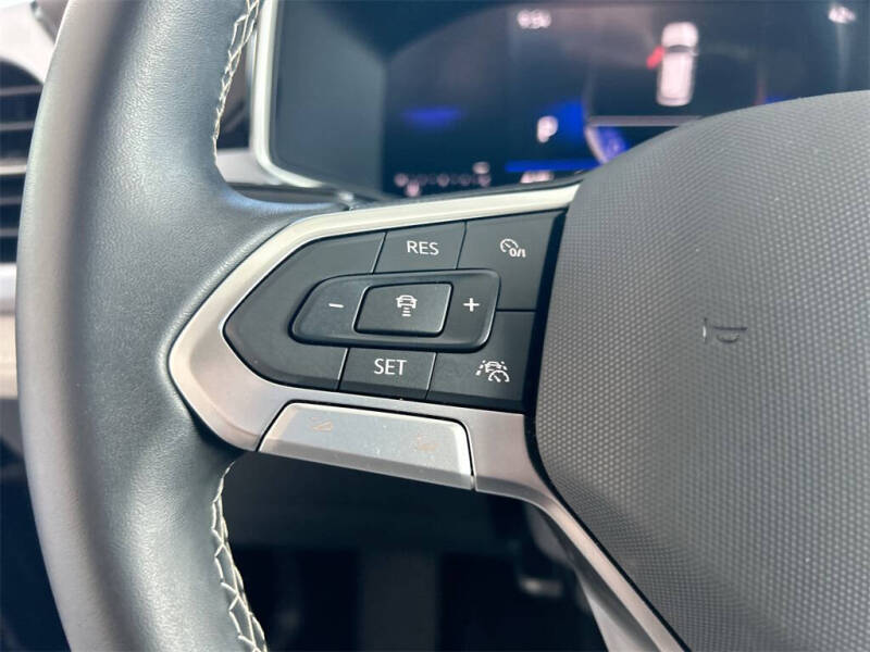 2025 Volkswagen Taos SE