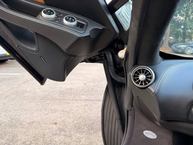 2013 McLaren MP4-12C Spider