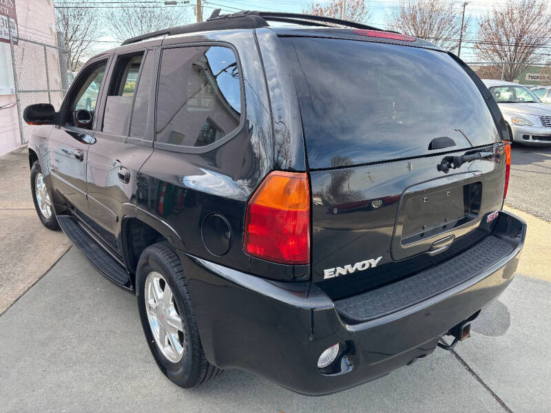 2005 GMC Envoy Denali