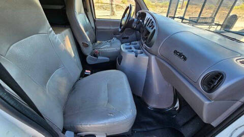 2001 Ford E-Series E-150