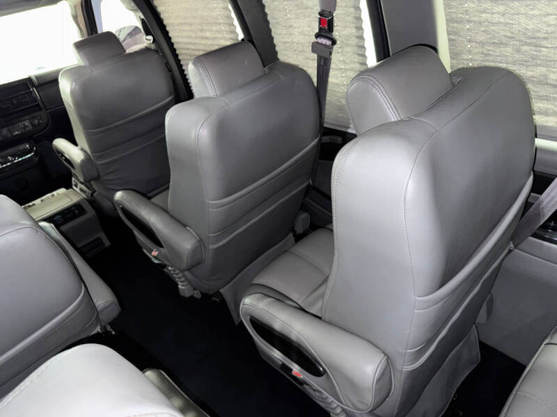 2017 Chevrolet Express 2500