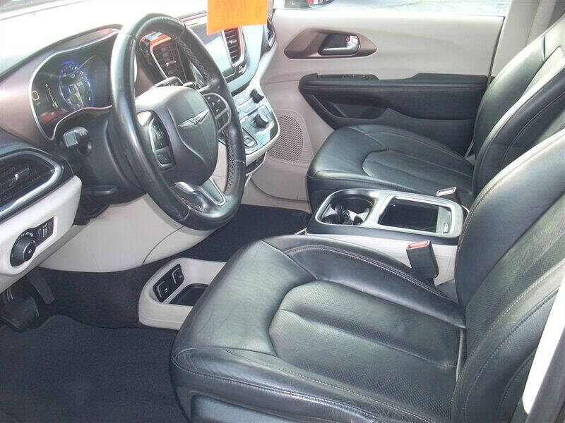 2018 Chrysler Pacifica Touring L Plus