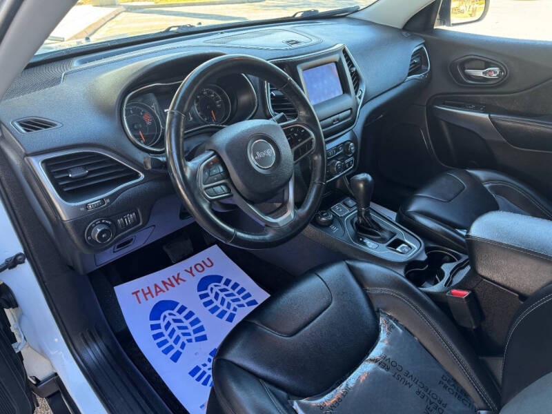 2019 Jeep Cherokee Latitude Plus