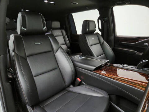 2022 Cadillac Escalade ESV Luxury