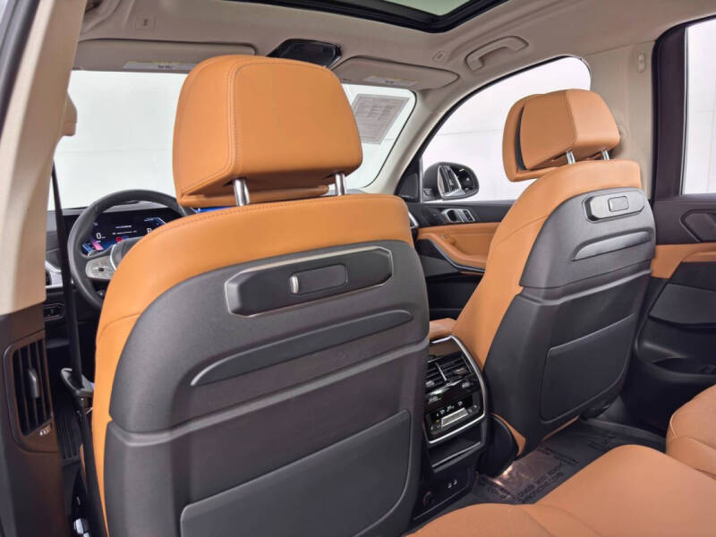 2023 BMW X7 xDrive40i