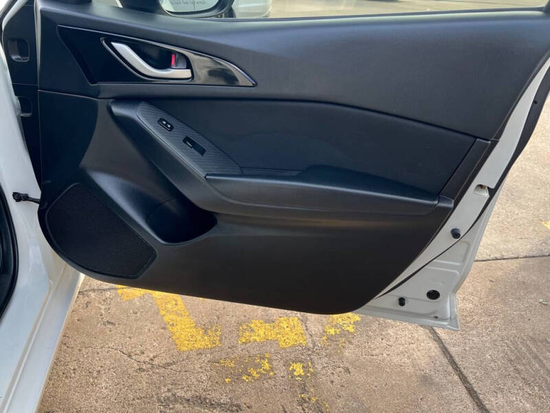 2016 Mazda MAZDA3 i Sport