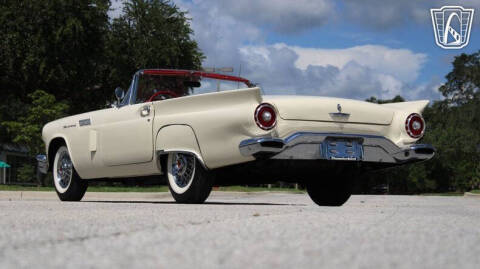 1957 Ford Thunderbird