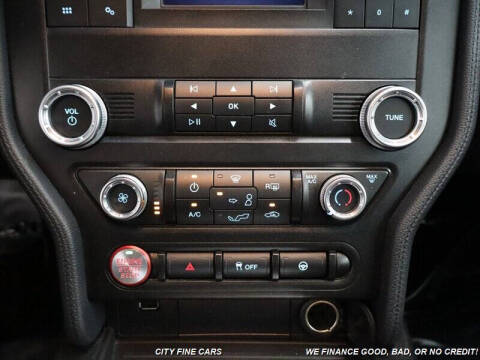 2020 Ford Mustang EcoBoost