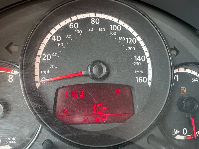 2014 Volkswagen Beetle 2.5L Entry PZEV