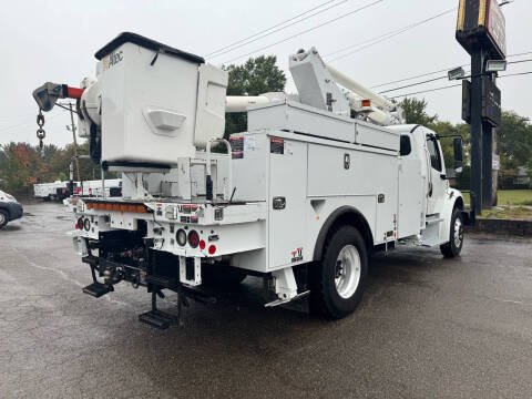2018 Freightliner M2 106