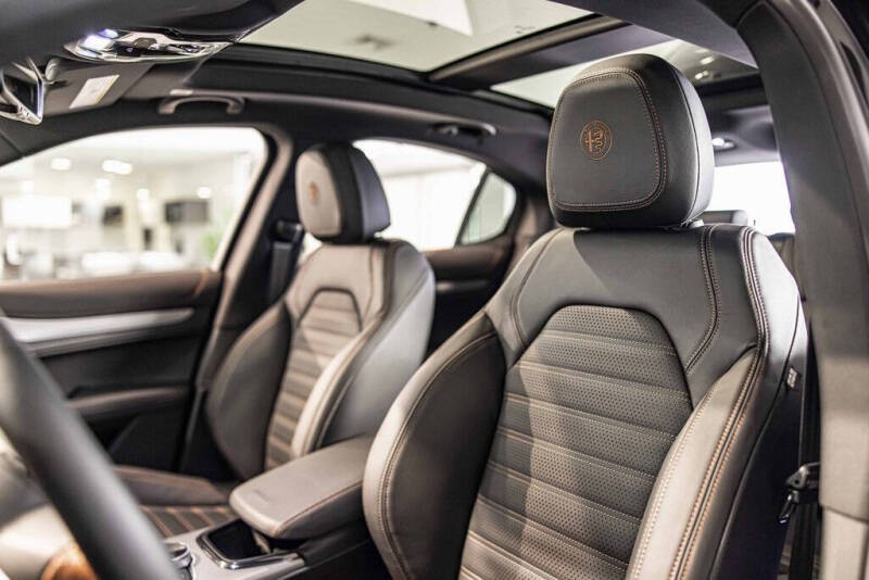 2025 Alfa Romeo Stelvio