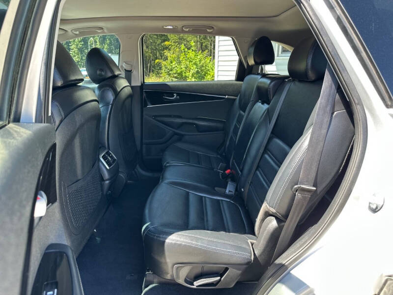 2020 Kia Sorento EX V6