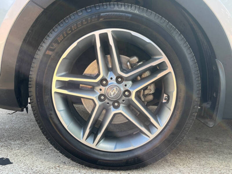 2018 Hyundai Santa Fe Limited Ultimate