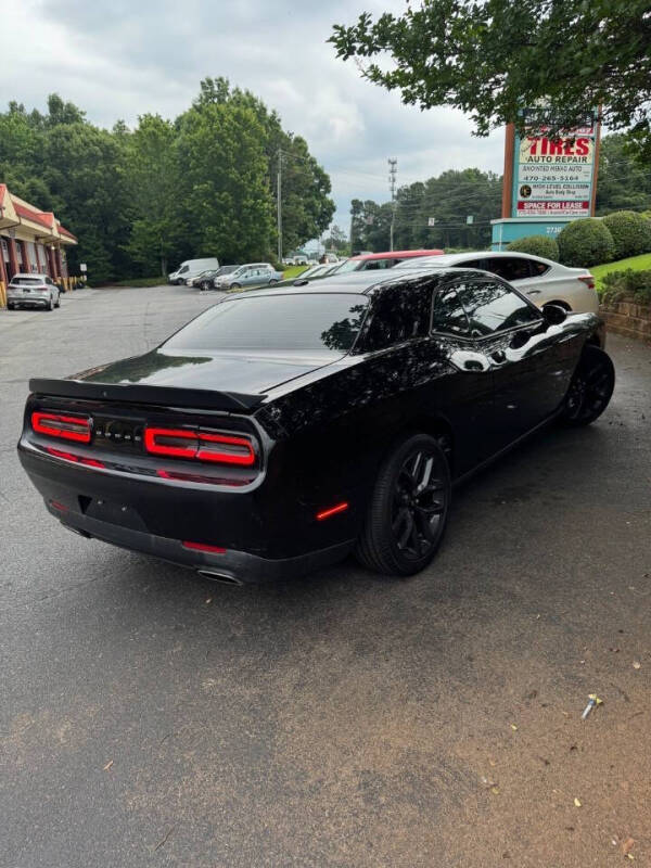 2019 Dodge Challenger SXT