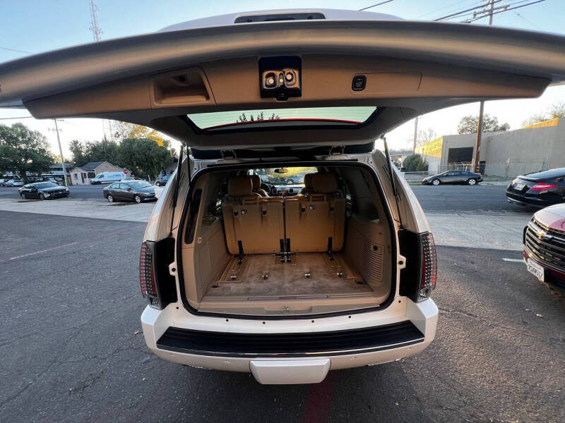 2014 Cadillac Escalade Premium