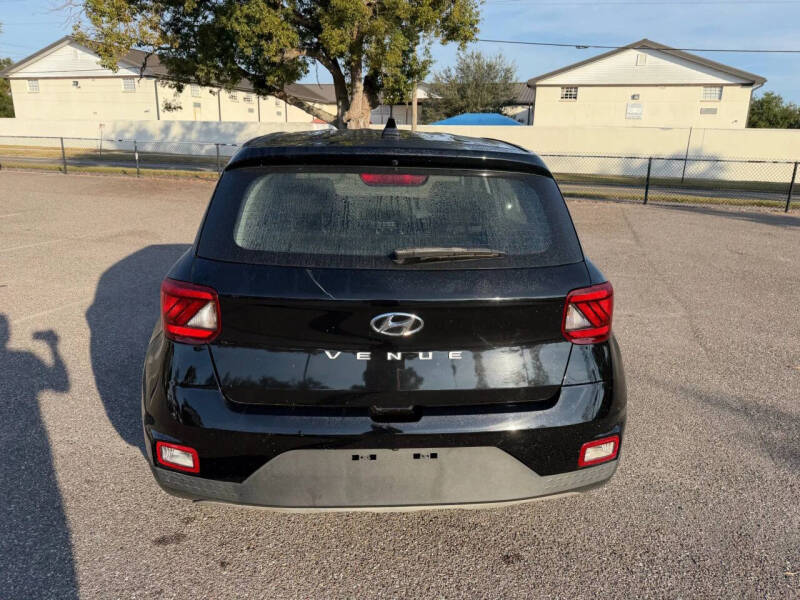 2021 Hyundai Venue SE