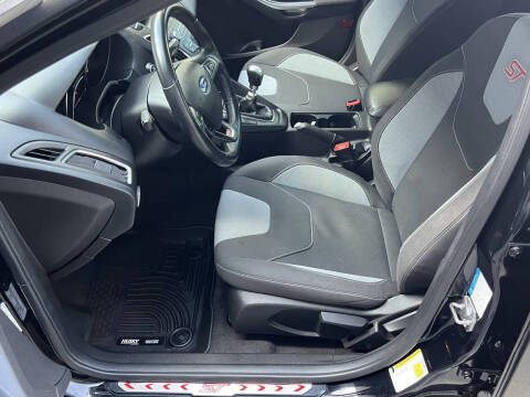 2018 Ford Focus ST